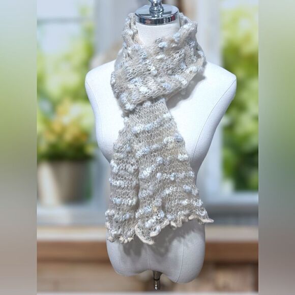 🔥 Raffaello Bettini Italian Knitted Light Scarf - Picture 4 of 11